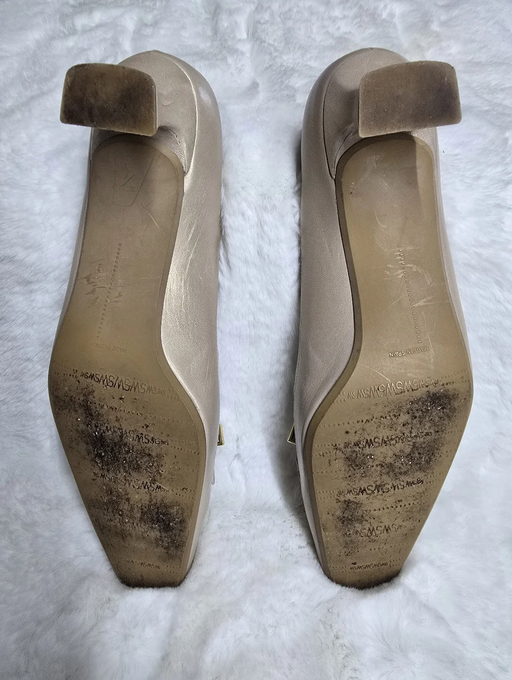 Stuart Weitzman Beige Bow Square-Toe Kitten Heel Pump with Gold Accents - Beige - Picture 8 of 10